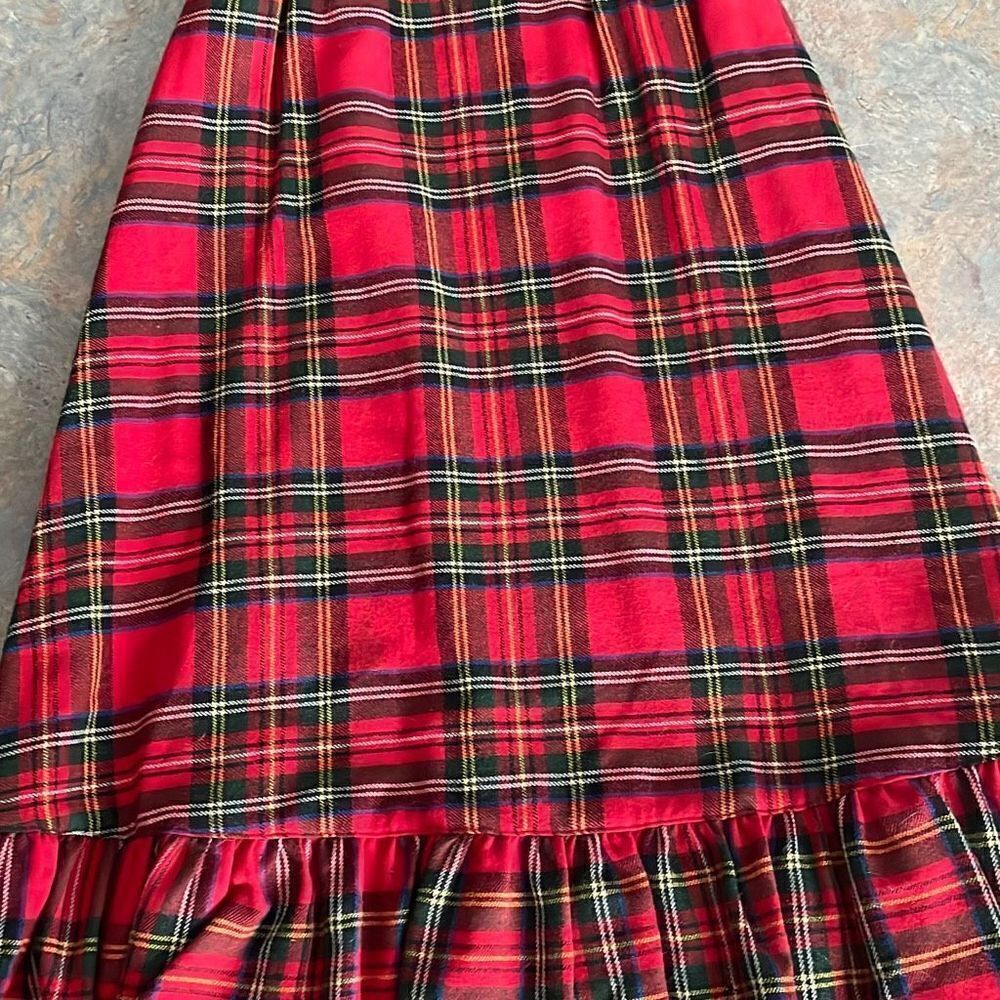 Vintage Tartan Plaid Wool Pencil Skirt with Ruffle detail Sz 8 with belt
